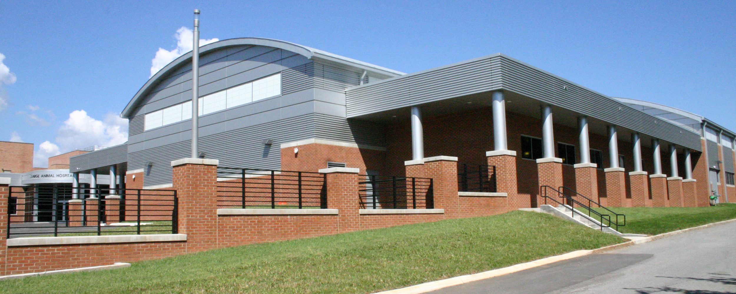 Veterinary Medical Center at University of Tennessee | Johnson & Galyon  Construction